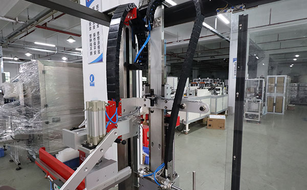 侧封式封箱机,封箱机,封箱机厂家,高臻智能